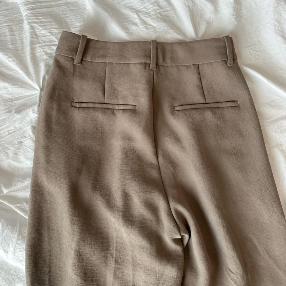 Artizia Women Effortless Pants Tan Size 8 Short